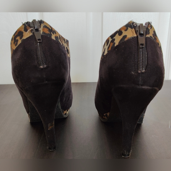 Henry Ferrera Booties - Picture 4 of 6